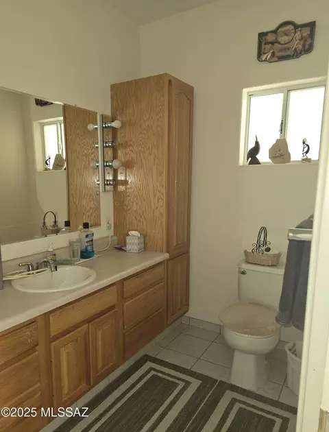 Bath - 996 E Geneva St, Pearce, AZ 85625 photo 1 of 4