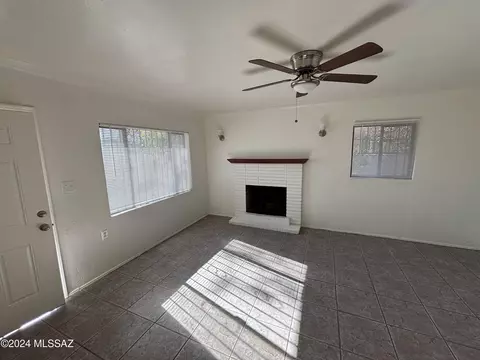 Living - 737 E 33rd St, Tucson, AZ 85713 photo 1 of 1