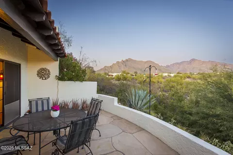 7518 N Desert Tree Dr, Tucson, AZ 85704