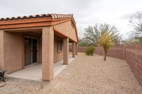Exterior - 6992 S Stonefield Dr, Tucson, AZ 85756 photo 2 of 4