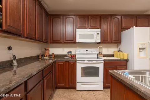 Kitchen - 6992 S Stonefield Dr, Tucson, AZ 85756 photo 3 of 3