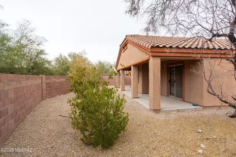 Exterior - 6992 S Stonefield Dr, Tucson, AZ 85756 photo 3 of 4