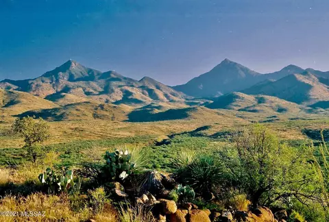 000 Tejano Springs Rd, Tubac, AZ 85646
