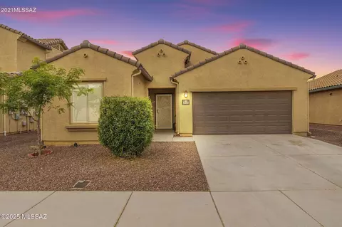 34054 S Garrison Ln, Red Rock, AZ 85145