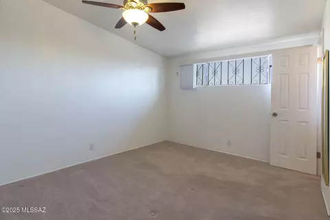 7257 E Sylvane Dr, Tucson, AZ 85710 photo 9
