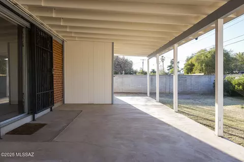 7257 E Sylvane Dr, Tucson, AZ 85710 photo 18
