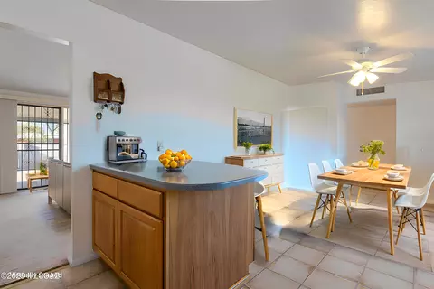 7257 E Sylvane Dr, Tucson, AZ 85710 photo 6
