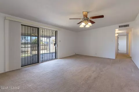 7257 E Sylvane Dr, Tucson, AZ 85710 photo 3