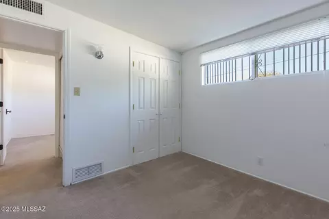 7257 E Sylvane Dr, Tucson, AZ 85710 photo 16