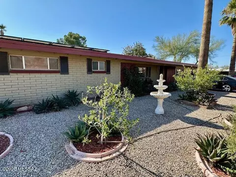 Exterior - 202 E Bromley St, Tucson, AZ 85704 photo 2 of 12