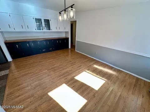 Dining - 202 E Bromley St, Tucson, AZ 85704 photo 1 of 3