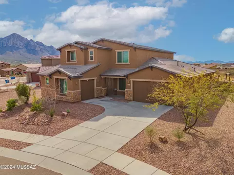11819 N Silver Desert Dr, Oro Valley, AZ 85737