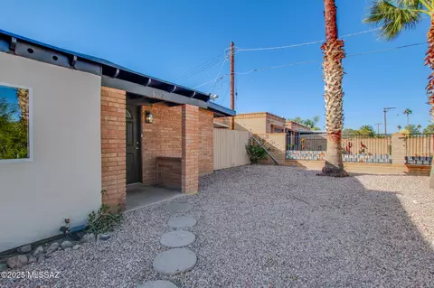 5612 E Lee St, Tucson, AZ 85712