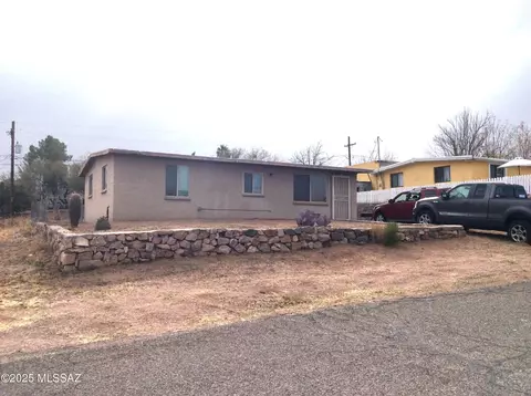 112 E 1st St, Mammoth, AZ 85618