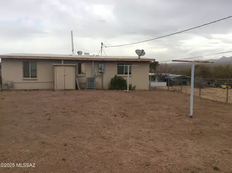 Exterior - 112 E 1st St, Mammoth, AZ 85618 photo 5 of 6