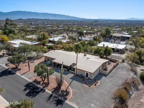 8440 E Fernhill Dr, Tucson, AZ 85750