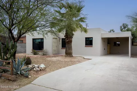 4213 E 1st St, Tucson, AZ 85711