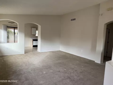 Living - 1638 W Sauvignon Dr, Tucson, AZ 85746 photo 1 of 1