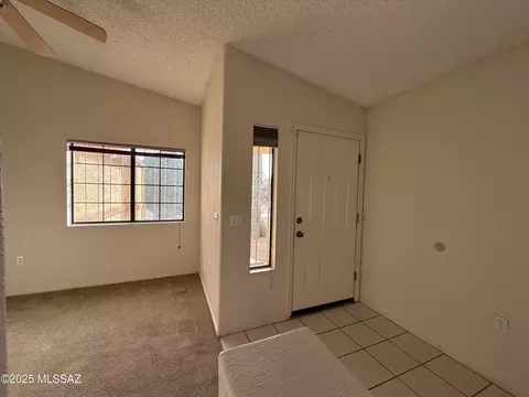 Entry Way - 1638 W Sauvignon Dr, Tucson, AZ 85746 photo 1 of 1