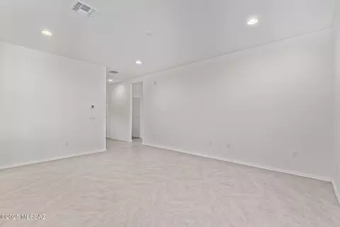 9792 E Gray Hawk Dr, Tucson, AZ 85730 photo 8