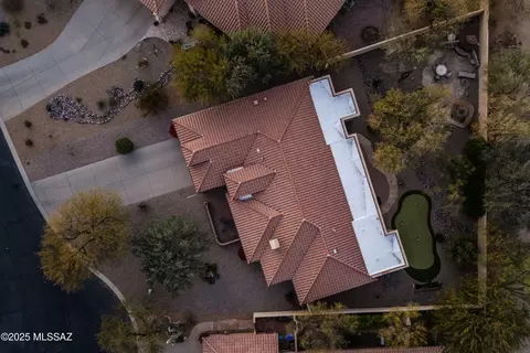View/Area - 175 E Silverstone Pl, Tucson, AZ 85737 photo 2 of 2