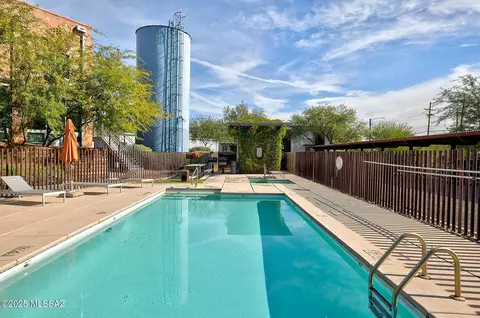 1001 E 17th St #206, Tucson, AZ 85719
