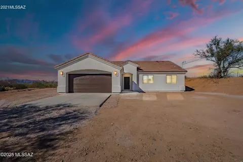 64 Cabana Ct, Rio Rico, AZ 85648