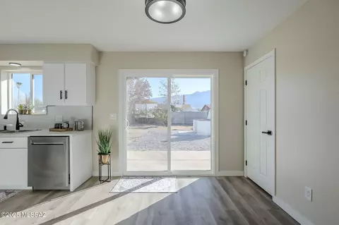 3751 E Drydock Pl, Tucson, AZ 85739 photo 9