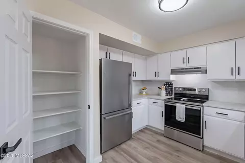 3751 E Drydock Pl, Tucson, AZ 85739 photo 5