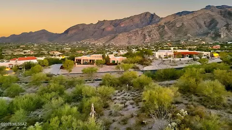 4590 E Blue Mountain Dr, Tucson, AZ 85718