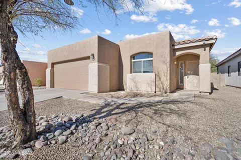 1872 W River Otter Dr, Tucson, AZ 85704