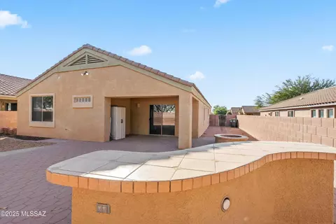 Exterior - 7151 E Alderberry St, Tucson, AZ 85756 photo 5 of 6