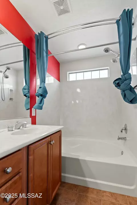 Bath - 7151 E Alderberry St, Tucson, AZ 85756 photo 2 of 4