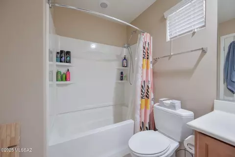 Bath - 5781 S Cedar Ridge Rd, Tucson, AZ 85747 photo 2 of 3