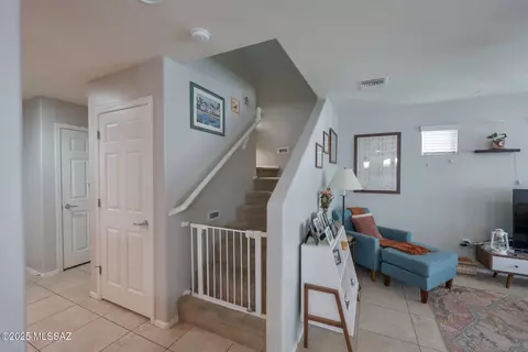 Entry Way - 5781 S Cedar Ridge Rd, Tucson, AZ 85747 photo 3 of 4