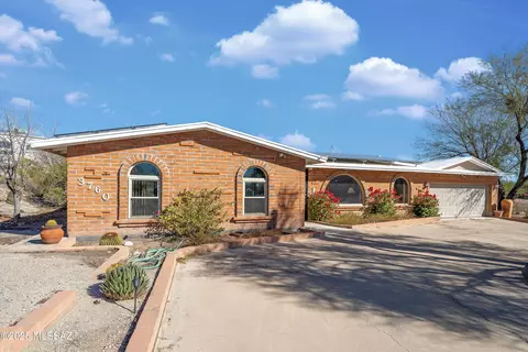 3760 N Tanuri Dr, Tucson, AZ 85750