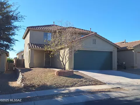 727 W Desert Blossom Dr, Green Valley, AZ 85614