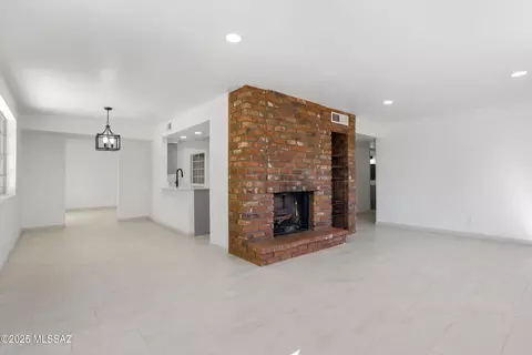 439 S Vista Del Rio, Green Valley, AZ 85614