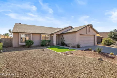 5209 W Nighthawk Way, Tucson, AZ 85742