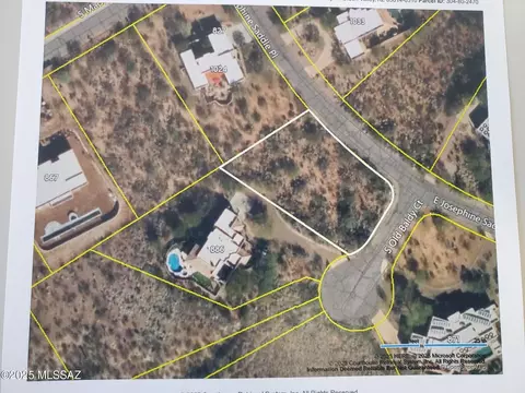 876 S Old Baldy Ct, Green Valley, AZ 85614
