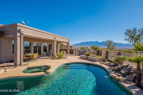 2171 W Calle Guatamote, Green Valley, AZ 85622