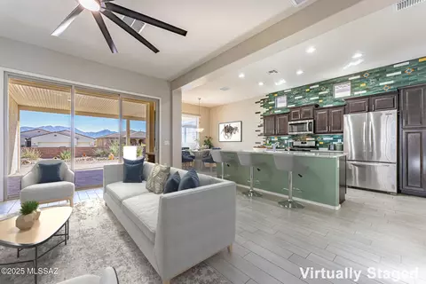 820 N Magellan Scope Trl, Green Valley, AZ 85614