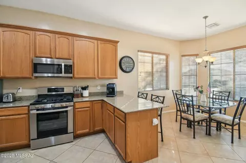 12922 N Westminster Dr, Oro Valley, AZ 85755