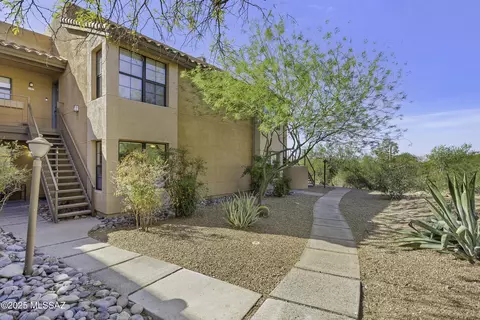 6651 N Campbell Ave #147, Tucson, AZ 85718