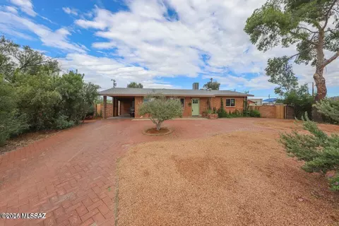 Other - 814 E Mitchell Dr, Tucson, AZ 85719 photo 2 of 8