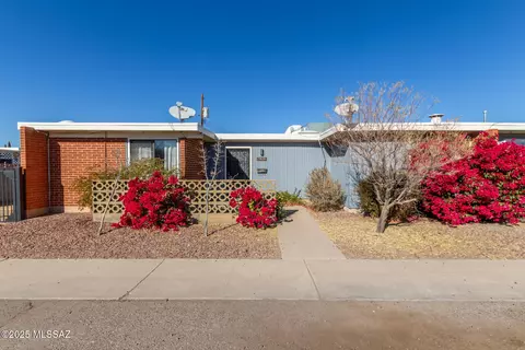 7629 E Golf Links Rd, Tucson, AZ 85730