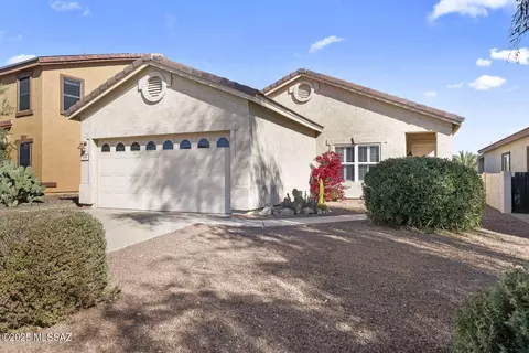 734 W Buffalo Grass Dr, Oro Valley, AZ 85755