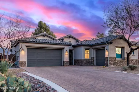 2468 N Wychwood Ct, Tucson, AZ 85749