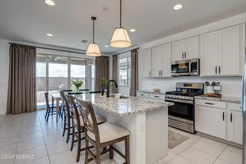 Kitchen - 11784 E Arabelle Dr, Vail, AZ 85641 photo 1 of 8