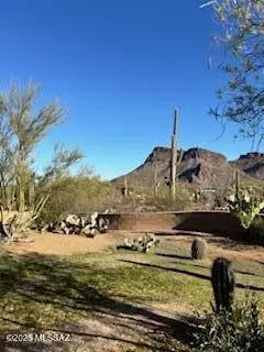 9745 W Lariat Dr, Tucson, AZ 85743